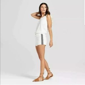 🌻 Universal Thread High Rise Shortie